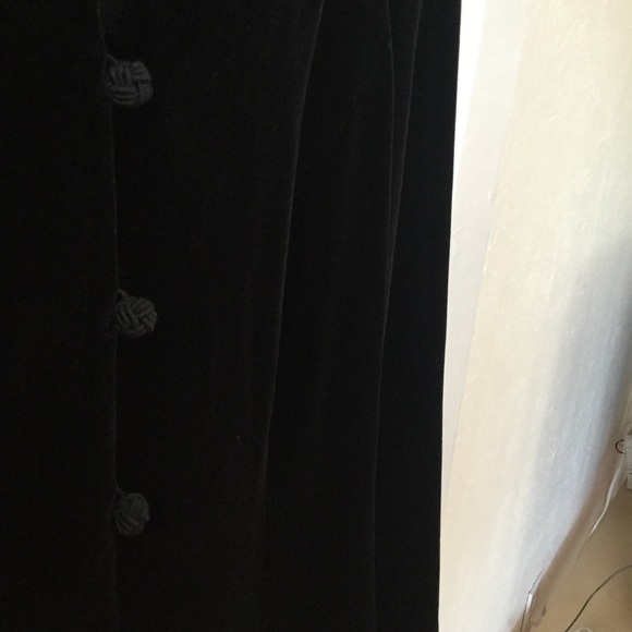 Ann Taylor Silk Blend Velvet Jacket Button Down Size 4 EUC - Picture 4 of 11